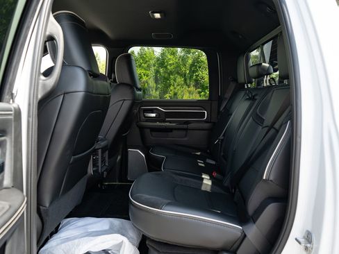 New 2026 RAM 4500 4x4 Crew Cab DRW w/ Laramie Trim Package image 36