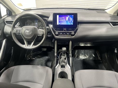 Used 2024 Toyota Corolla Cross LE w/ Moonroof Package AWD/4WD image 20