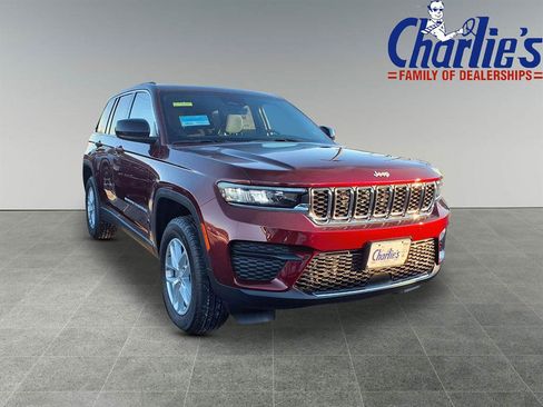 New 2025 Jeep Grand Cherokee Laredo X w/ Luxury Tech Group I image 3