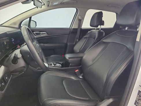 Used 2023 Kia Sportage EX FWD image 17