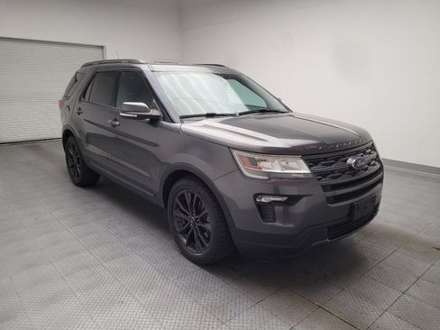 Used 2019 Ford Explorer XLT w/ Equipment Group 202A FWD image 13