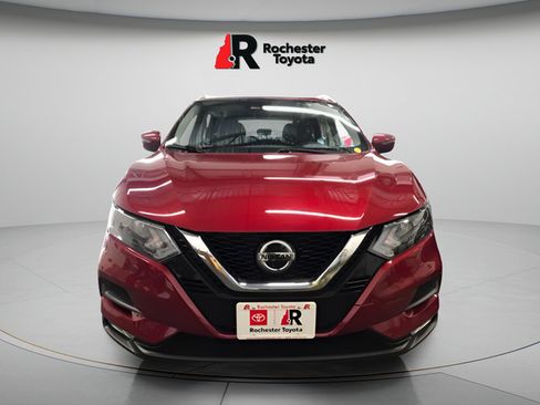 Used 2022 Nissan Rogue Sport SV AWD/4WD image 2