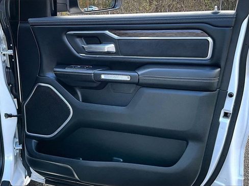 Used 2020 RAM 1500 Laramie image 25
