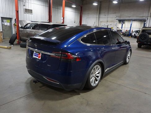 Used 2017 Tesla Model X 75D image 22