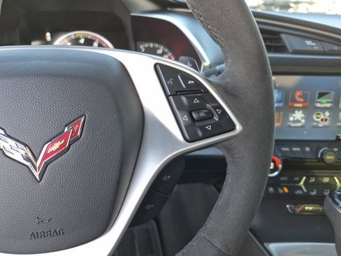 Used 2019 Chevrolet Corvette Stingray Coupe image 18