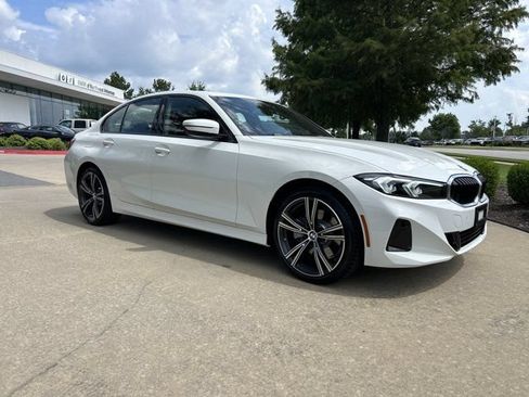 Used 2023 BMW 330i xDrive Sedan w/ Premium Package AWD/4WD image 6