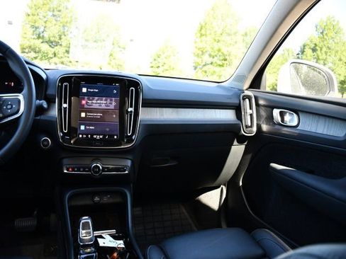 Used 2023 Volvo XC40 B5 Plus w/ Driver Assist Package AWD/4WD image 20