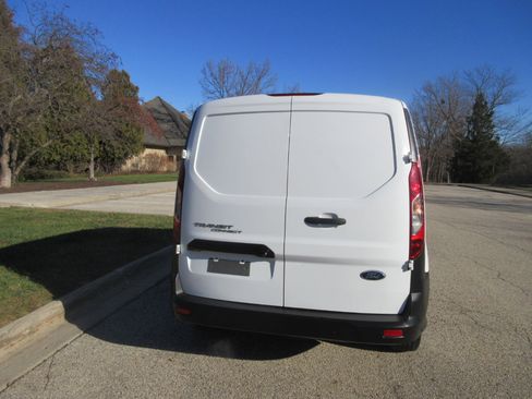 Used 2020 Ford Transit Connect XL image 11