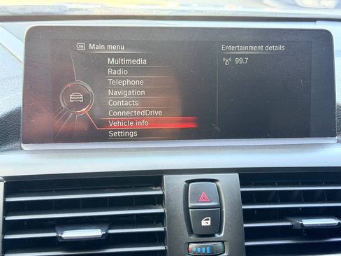 Used 2016 BMW M235i xDrive Convertible AWD/4WD image 32