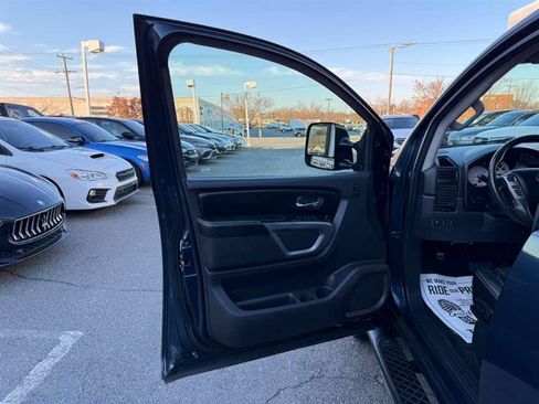 Used 2015 Nissan Titan PRO-4X w/ Pro-4x Luxury Package AWD/4WD image 19