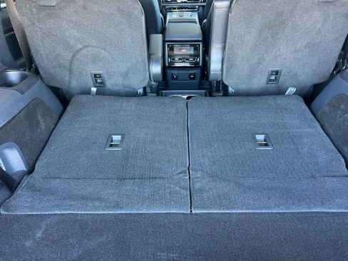 Used 2026 Lincoln Aviator Reserve AWD/4WD image 22