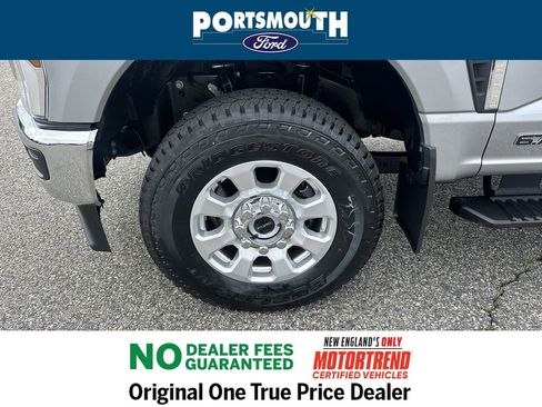 Used 2024 Ford F350 XLT w/ FX4 Off-Road Package image 23
