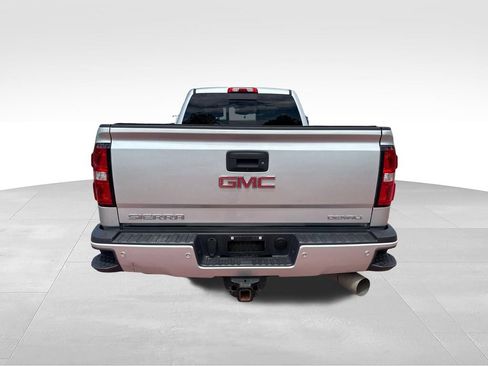 Used 2019 GMC Sierra 2500 Denali w/ Duramax Plus Package AWD/4WD image 6