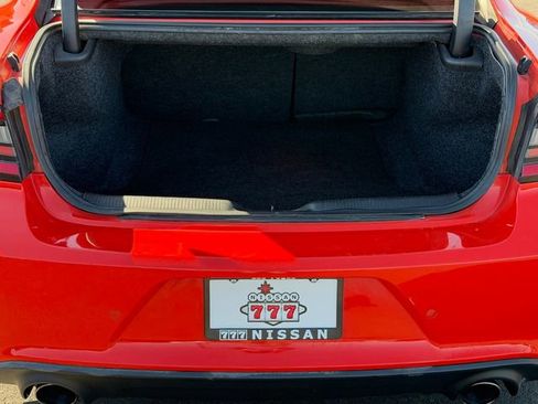 Used 2019 Dodge Charger Scat Pack RWD image 4