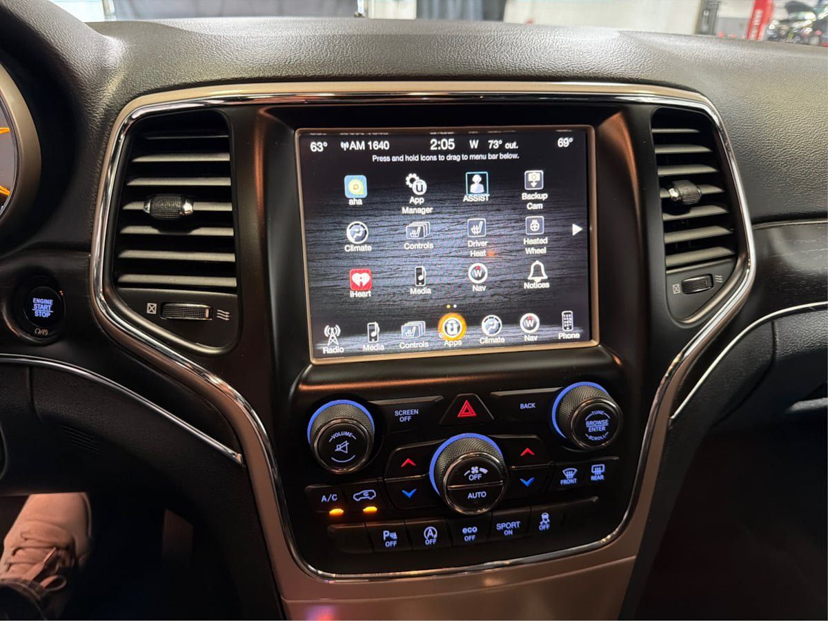 Used 2017 Jeep Grand Cherokee Limited AWD/4WD image 31