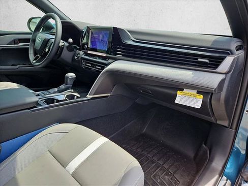 Used 2026 Toyota Camry SE w/ Convenience Package FWD image 21