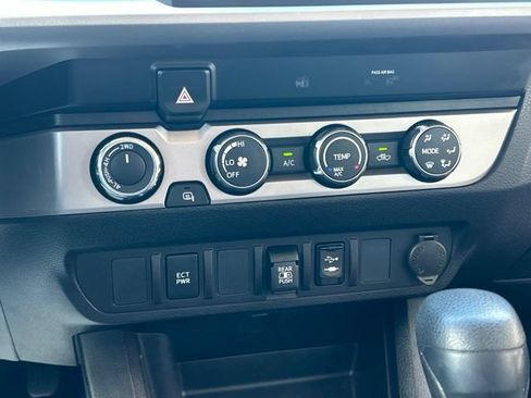 Used 2019 Toyota Tacoma SR5 AWD/4WD image 44