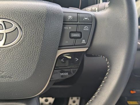 Used 2026 Toyota Camry SE FWD image 22