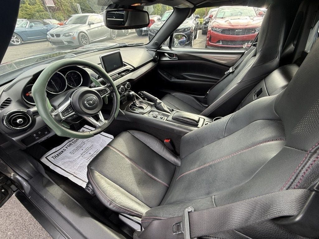 Used 2017 MAZDA MX-5 Miata RF Grand Touring RWD image 12