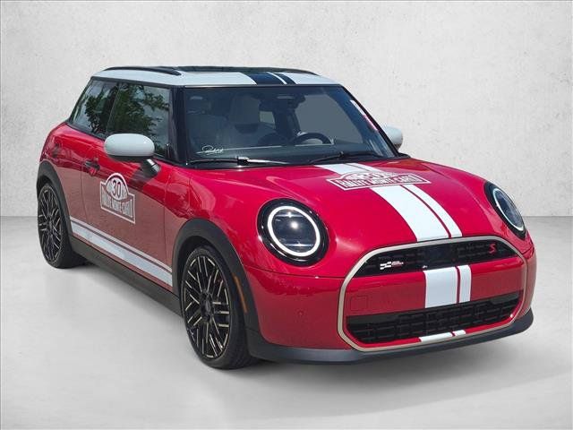 Used 2025 MINI Cooper S FWD image 3