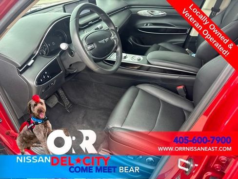 Used 2025 Genesis GV70 2.5T AWD/4WD image 13