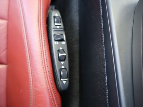 Used 2013 Mercedes-Benz E 350 Cabriolet image 30