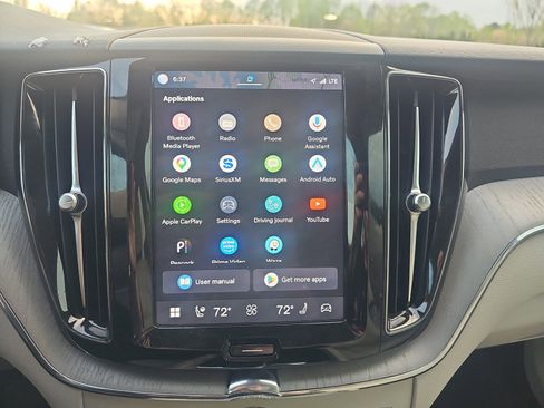 Used 2024 Volvo XC60 B5 Plus w/ Protection Package Premier image 27