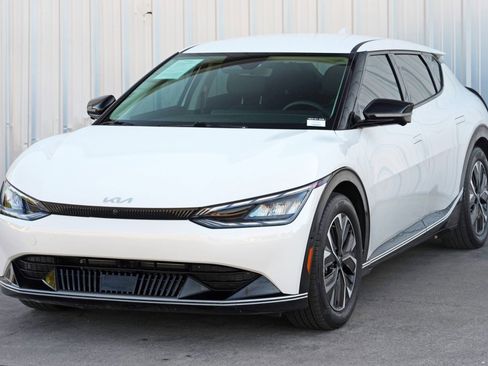 Used 2024 Kia EV6 Wind w/ Wind Technology Package image 46