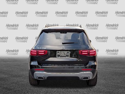 Used 2026 Mercedes-Benz GLB 250 image 9