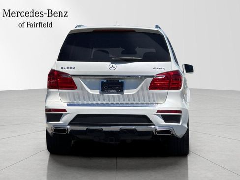 Used 2015 Mercedes-Benz GL 550 4MATIC image 7