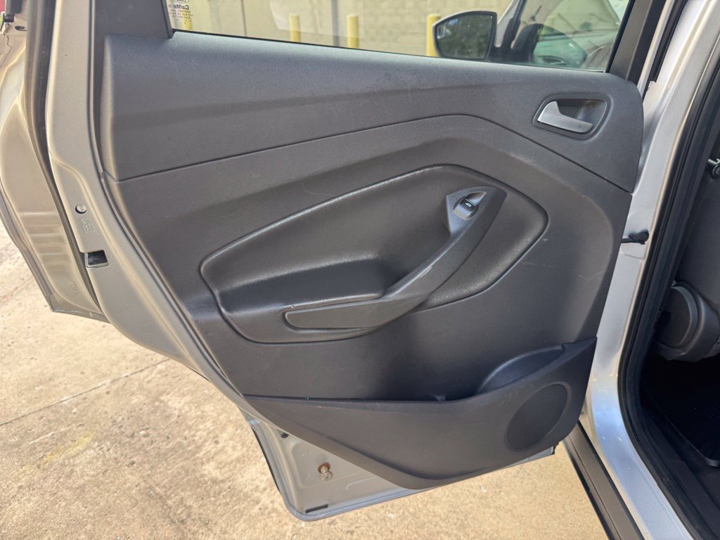 Used 2013 Ford Escape SE FWD image 16