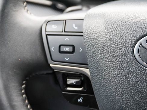 Used 2025 Toyota Camry SE image 24