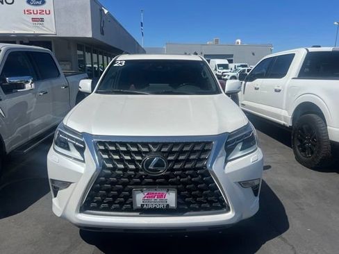 Used 2023 Lexus GX 460 Premium w/ Premium Package AWD/4WD image 2