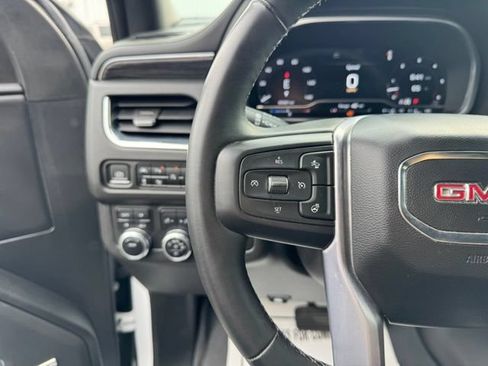 Used 2023 GMC Yukon XL SLT w/ SLT Luxury Package AWD/4WD image 37