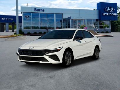 New 2025 Hyundai Elantra SEL