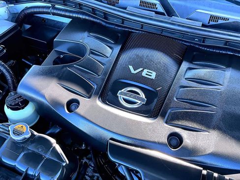 Used 2017 Nissan Armada SL image 32