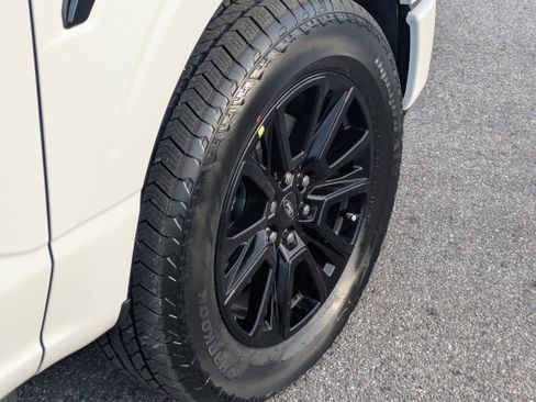 New 2025 Ford F150 Platinum image 30