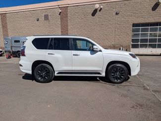Used 2021 Lexus GX 460 Premium w/ Premium Package video 4