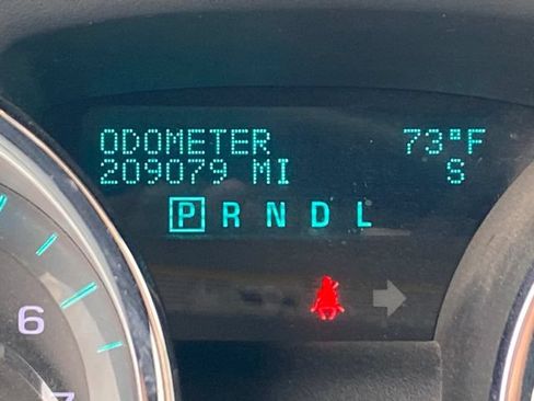 Used 2012 Chevrolet Traverse LT FWD image 10