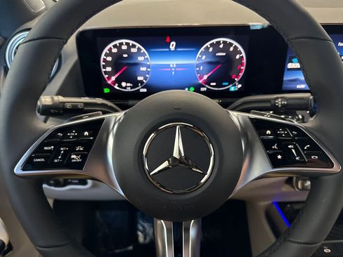 New 2026 Mercedes-Benz GLA 250 4MATIC image 22