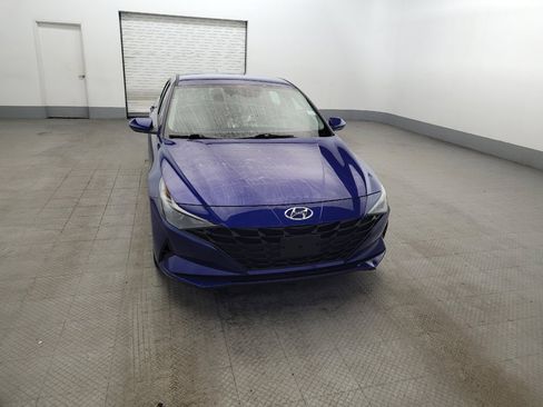 Used 2023 Hyundai Elantra SE w/ Preferred Accessory Package FWD image 14
