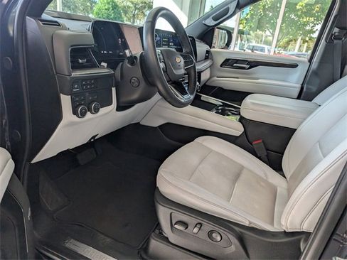 Certified 2025 Chevrolet Suburban Premier image 7