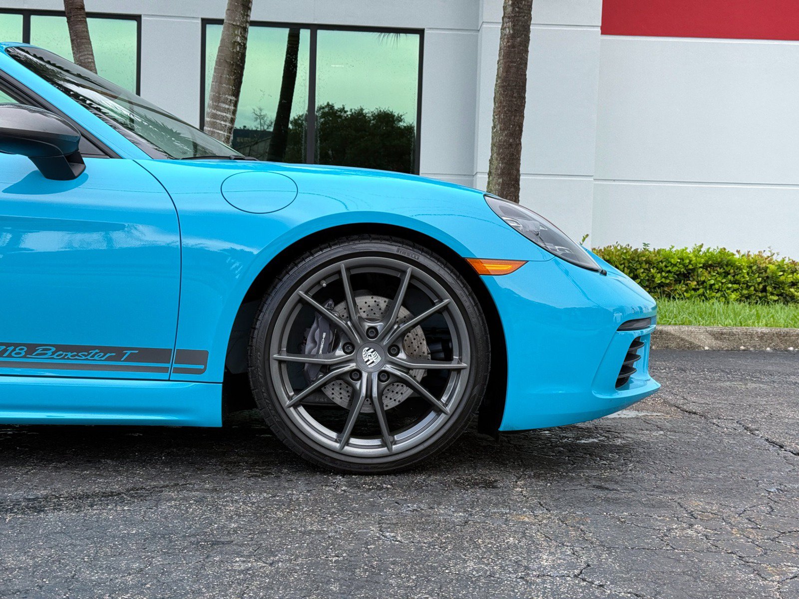 Used 2021 Porsche 718 Boxster RWD image 16