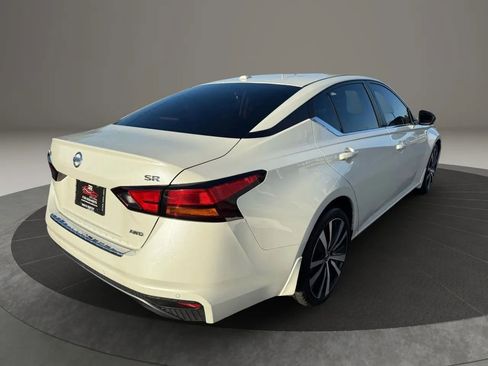 Used 2020 Nissan Altima 2.5 SR w/ Premium Package AWD/4WD image 8