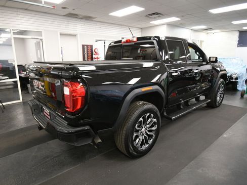 Used 2023 GMC Canyon Denali AWD/4WD image 8