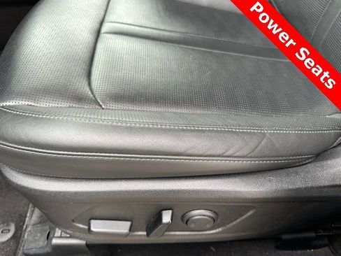 Certified 2024 Kia Sorento S image 28