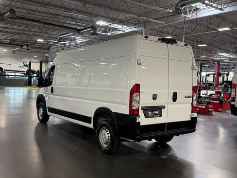 Used 2026 RAM ProMaster 2500 w/ Convenience Group FWD image 7