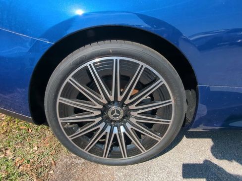 Used 2024 Mercedes-Benz CLE 300 4MATIC Coupe image 24