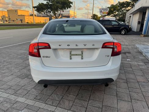 Used 2012 Volvo S60 T5 image 16