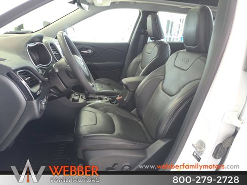Used 2023 Jeep Cherokee Altitude Lux w/ Lux Elite Package AWD/4WD image 12